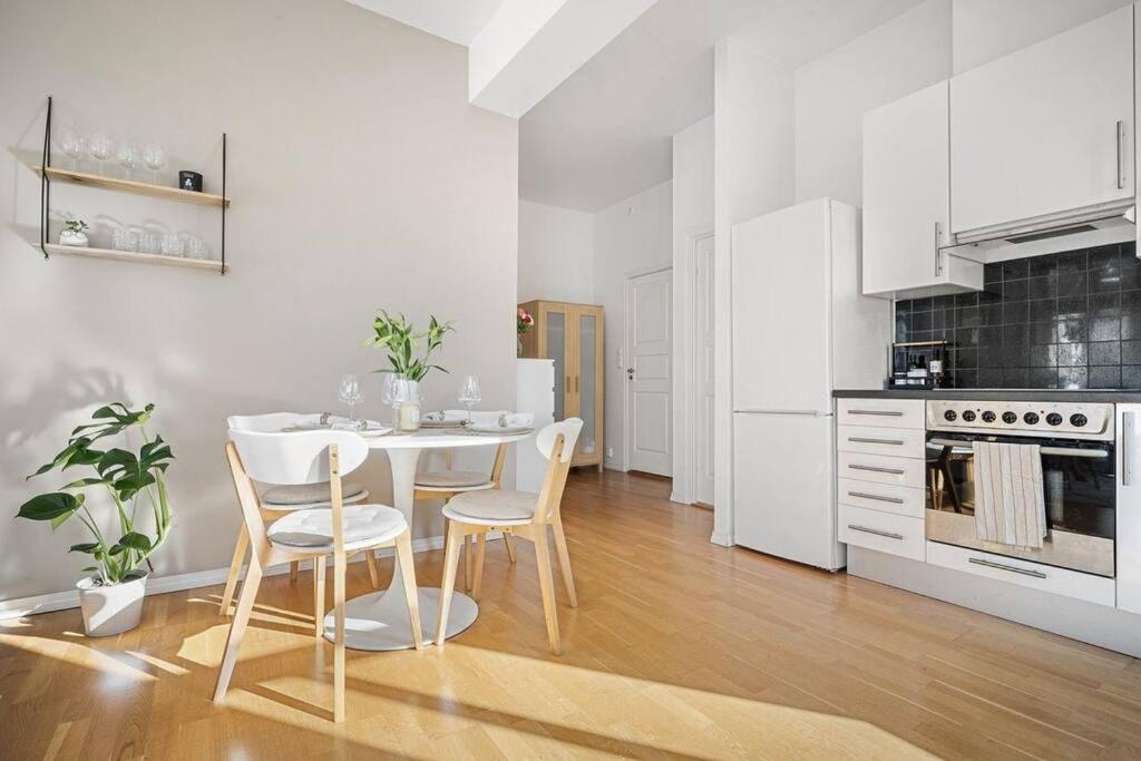 Luxurious Retreat In The Middle Of City Center เบอร์เกน ภายนอก รูปภาพ